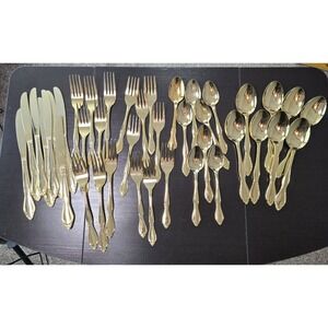 Customcraft Gold Stainless Flatware 8 Piece Place Setting 40 Pieces 1992